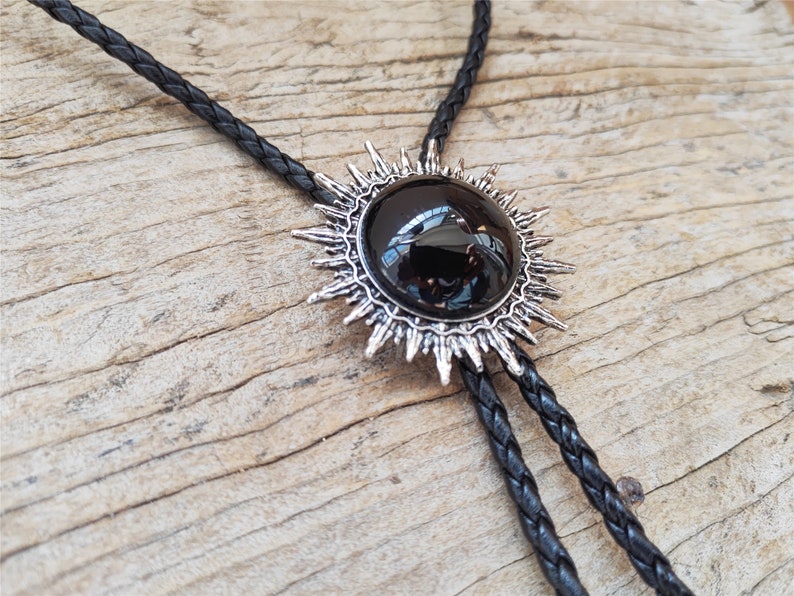 Black Agate Sun Bolo Tie: Silver-Plated Western Cowboy Necktie