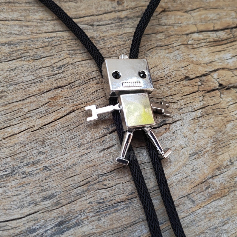 Robot Bolo Tie: Silver