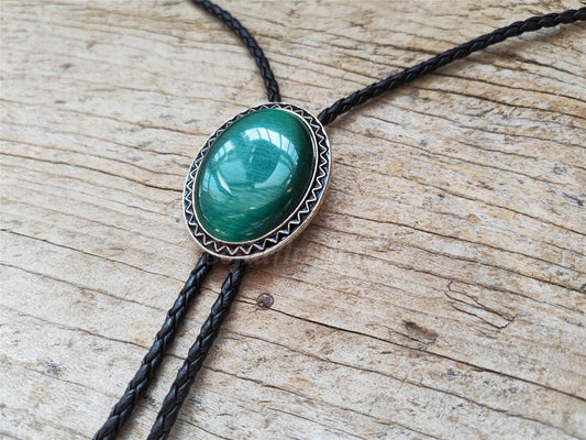 Dark Green Jade Bolo Tie: Western Cowboy Silver-Plated Necktie