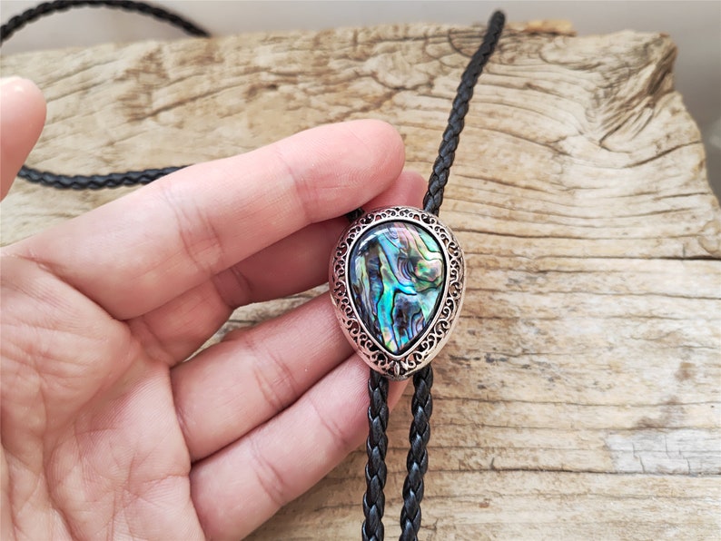 Water Drop Natural Abalone Shell Bola Bolo Tie