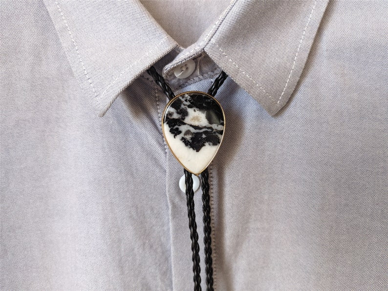 Rock Face Bolo Tie: Western Cowboy PU Leather Necklace