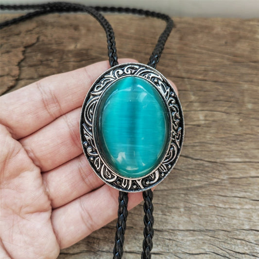 Green Cat-eye Stone Bolo Tie: Silver
