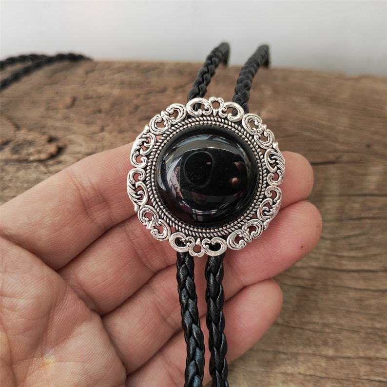 Flower Round Black Agate Bola Bolo Tie