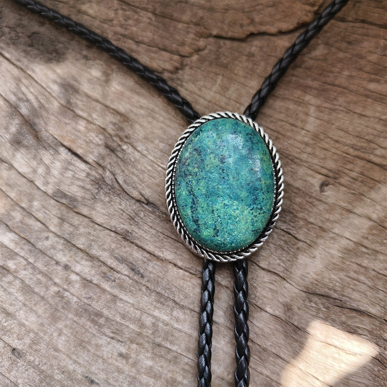 Green Forest Stone Bolo Tie: Silver-Plated Western Necktie