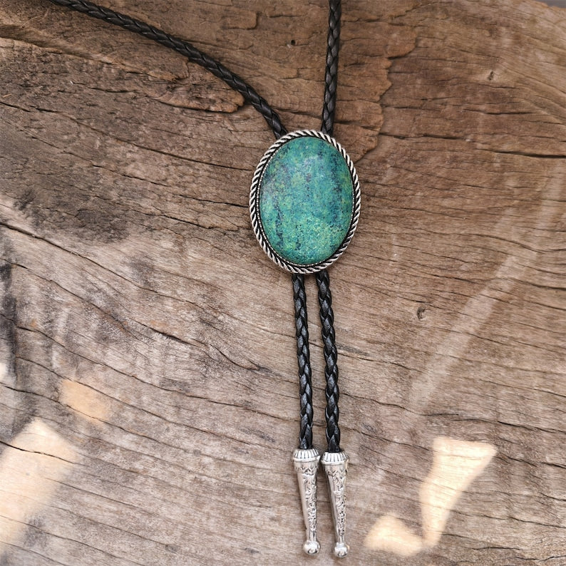 Green Forest Stone Bolo Tie: Silver-Plated Western Necktie
