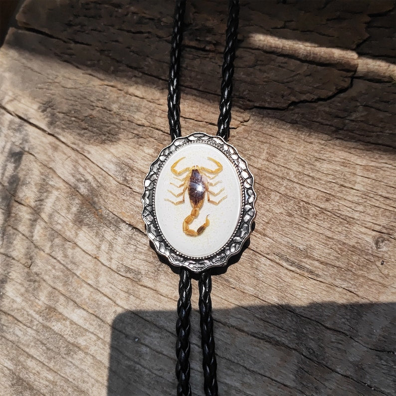 Scorpion Bolo Tie: Silver