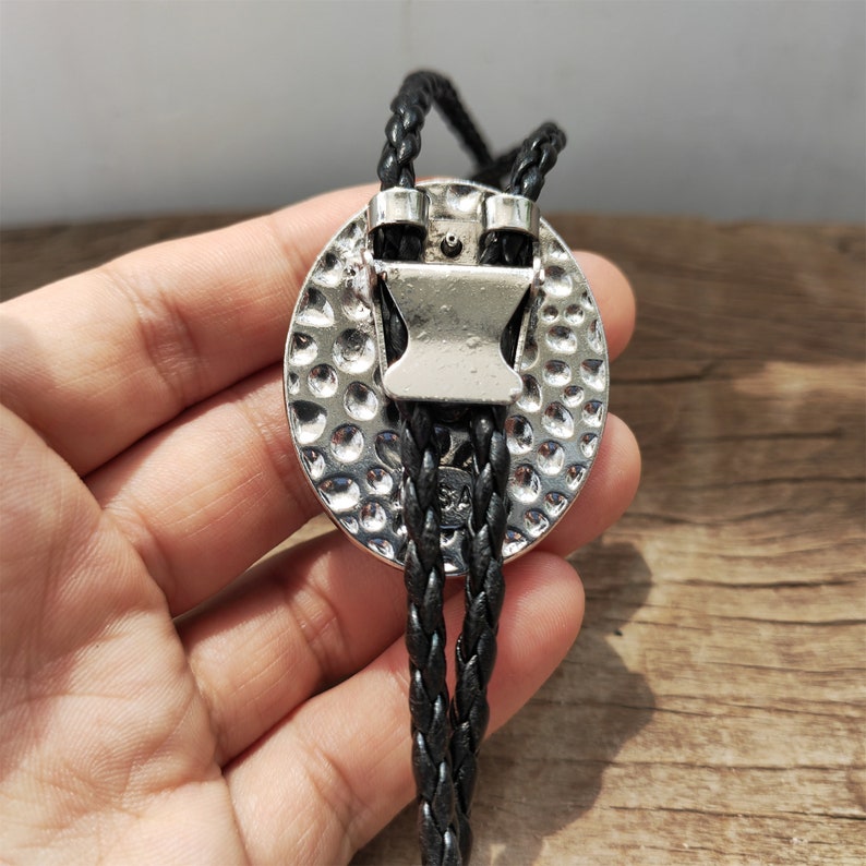 Black Spot Agate Bolo Tie: Western Cowboy Silver