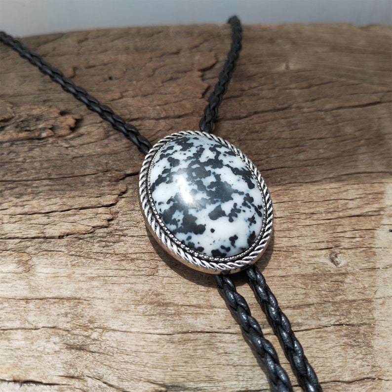 Black Spot Agate Bolo Tie: Western Cowboy Silver