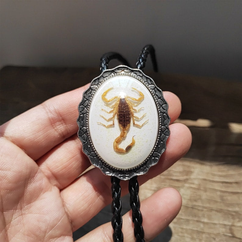 Scorpion Bolo Tie: Silver