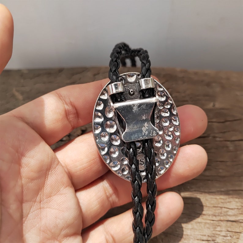 Black Spot Agate Bolo Tie: Western Cowboy Silver-Plated Necklace