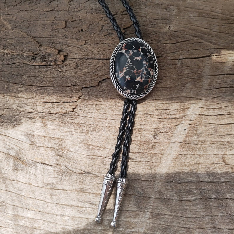 Black Spot Agate Bolo Tie: Western Cowboy Silver-Plated Necklace