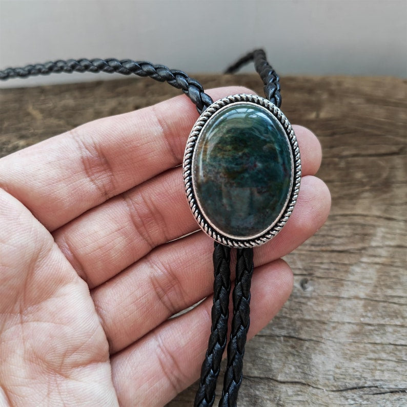 Green Jade Bolo Tie: Silver-Plated Western Cowboy Necktie