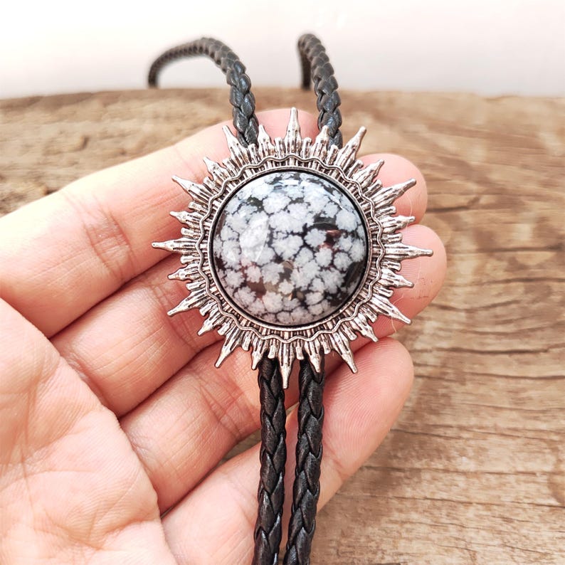 Flower Agate Sun Bolo Tie: Silver-Plated Western Necklace