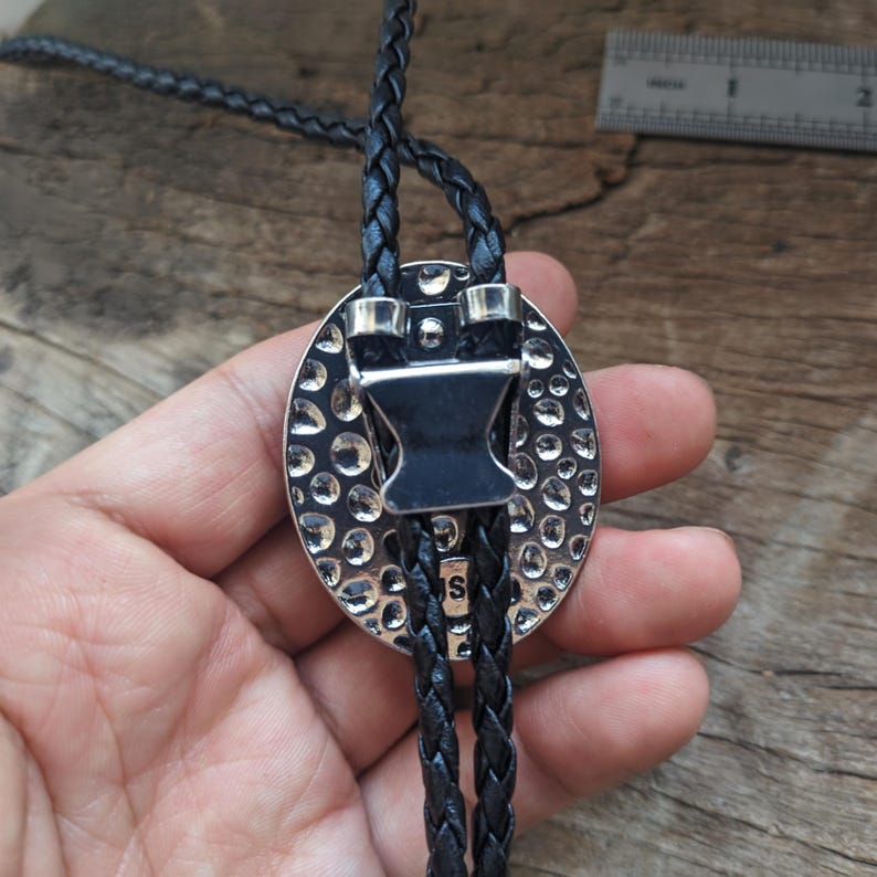 Dark Red Agate Bola Bolo Tie
