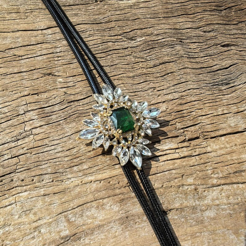 Green Acrylic Rhombus Bolo Tie: Western Cowboy PU Leather Necklace