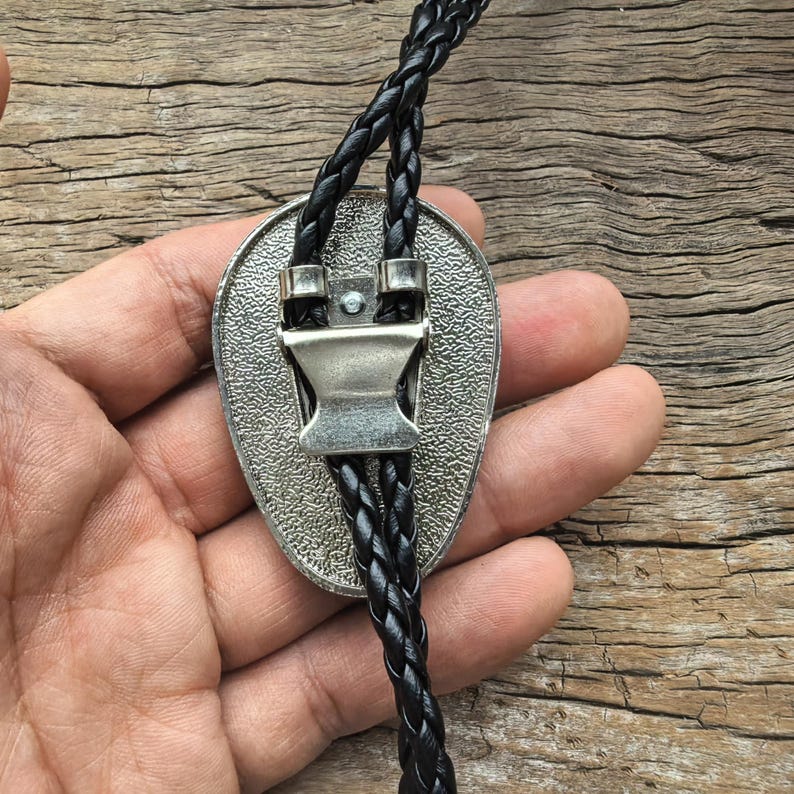 Pear Turquoise Bolo Tie: Silver-Plated Western Cowboy Necktie