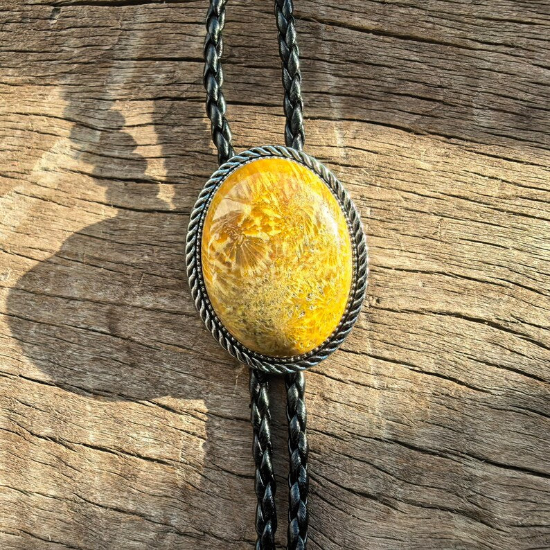 Yellow Crazy Agate Cowboy Bolo Tie: Silver