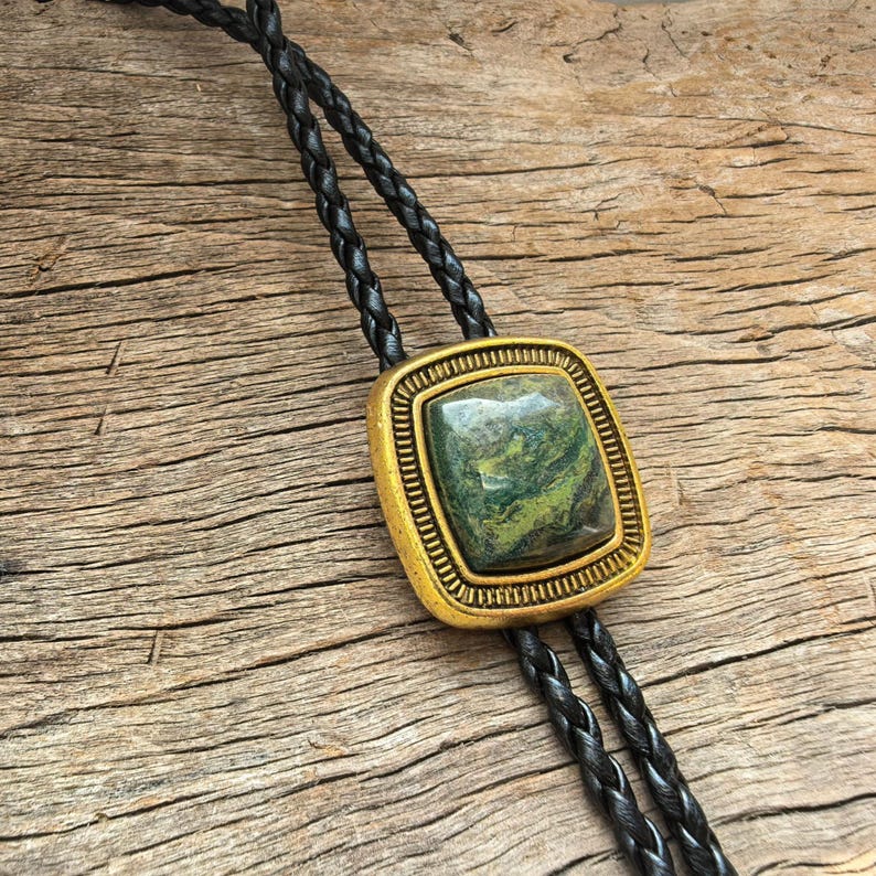 Square Natural Stripe Jade Bola Bolo Tie