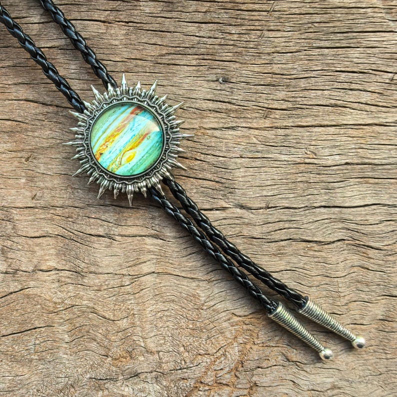 Jupiter Sun Shape Bolo Tie: Silver